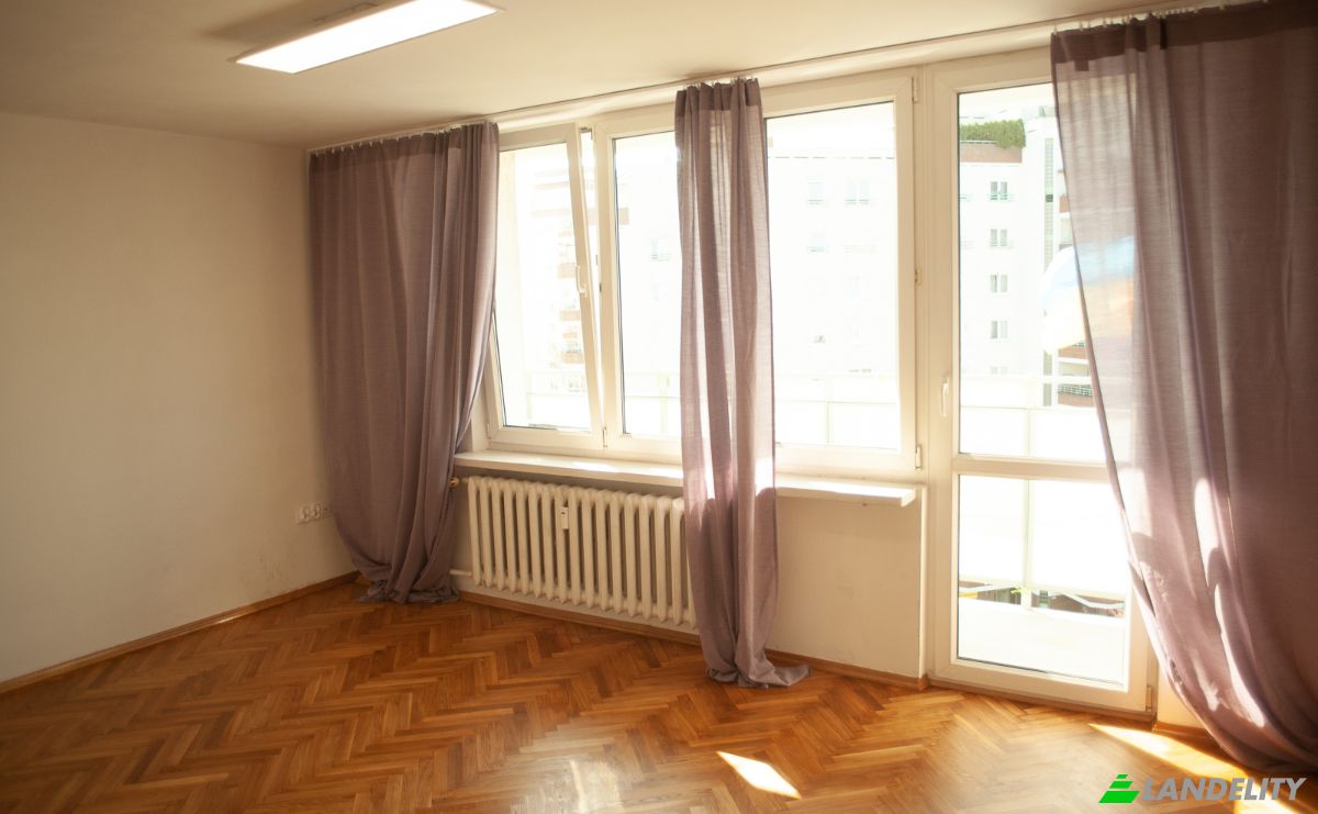 Apartment for Sale Malborska, Warszawa, Warsaw, Masovian Voivodeship, Poland. Photo 11