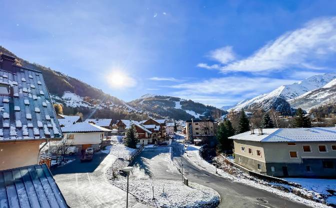 Apartment for Sale Rue des Moulins, 73450 Valloire. Photo#2