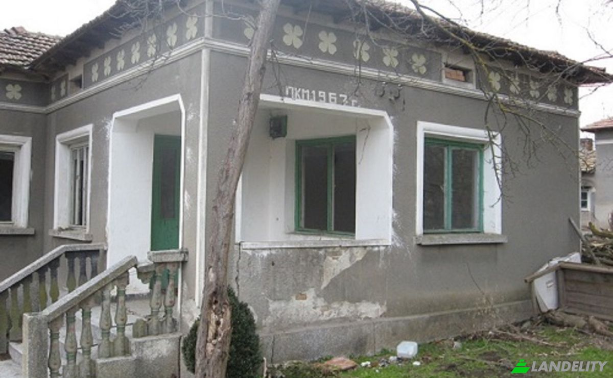Single Family Home for Sale at bez ime, Rosen, General Toshevo, Dobrich Province, Bulgaria. Photo 2