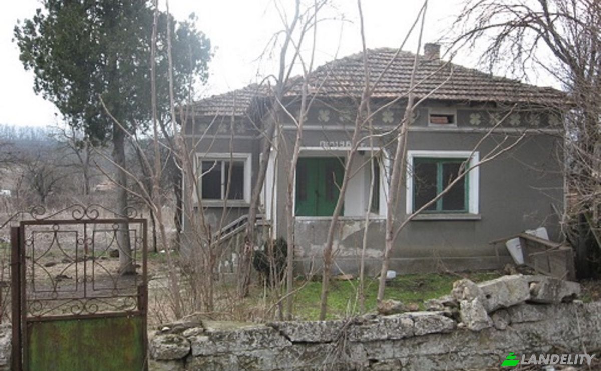 Single Family Home for Sale at bez ime, Rosen, General Toshevo, Dobrich Province, Bulgaria. Photo 3