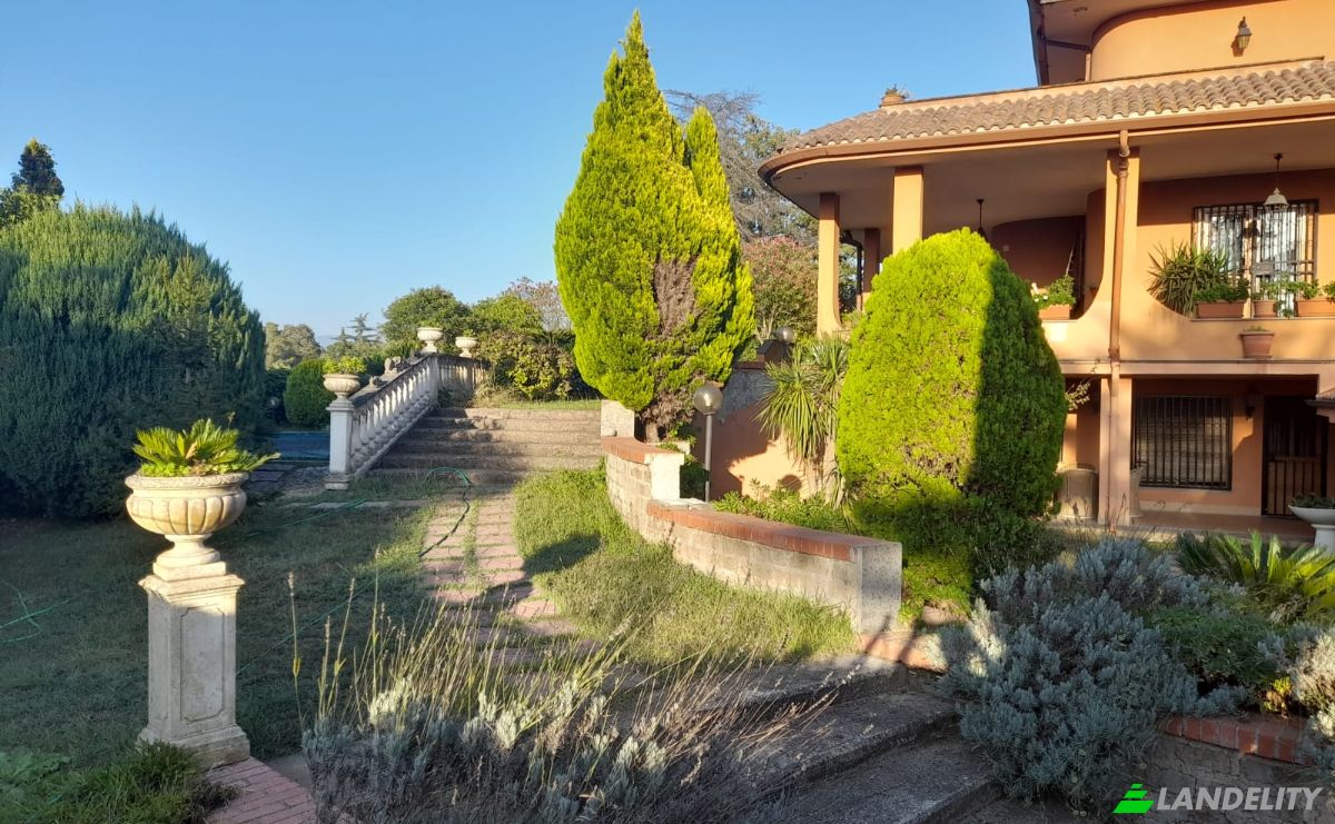 Single Family Home for Sale Via Falterona, 04011 Sassi Rossi LT, Sassi Rossi, Province of Latina, Lazio, Italy. Photo 3
