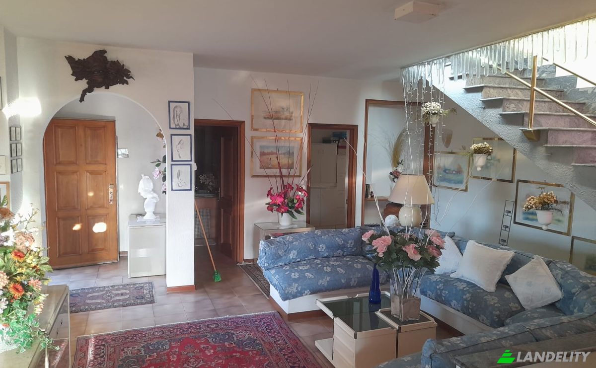 Single Family Home for Sale Via Falterona, 04011 Sassi Rossi LT, Sassi Rossi, Province of Latina, Lazio, Italy. Photo 7