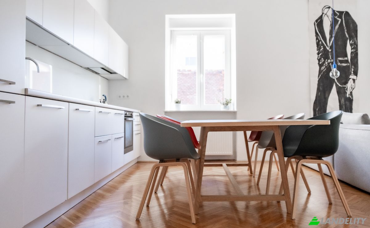 Apartment for Sale Vetrinjska ulica, Maribor, Administrative unit Maribor, Slovenia. Photo 1