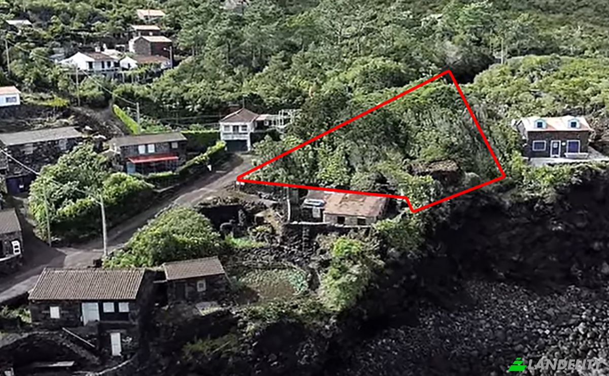 Land Lot for Sale Prainha de Cima, Sao Roque do Pico, Azores, Portugal. Photo 2