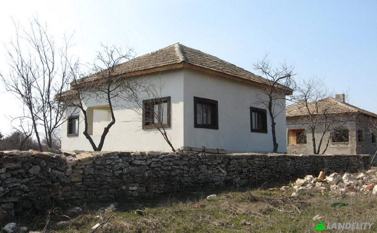 Single Family Home for Sale at bez ime, Alexander Stamboliyski, Aleksandar Stamboliyski, General Toshevo, Dobrich Province, Bulgaria. Photo 2