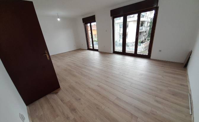 Maison unifamiliale à vendre - Leskovac, Serbia