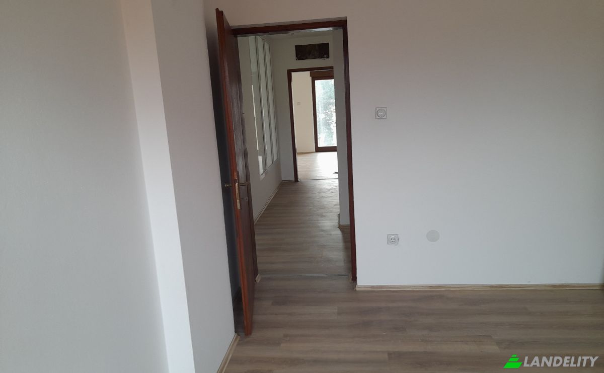 Single Family Home for Sale Juznomoravskih brigada, Leskovac 16000, Leskovac, Jablanica District, Serbia. Photo 10