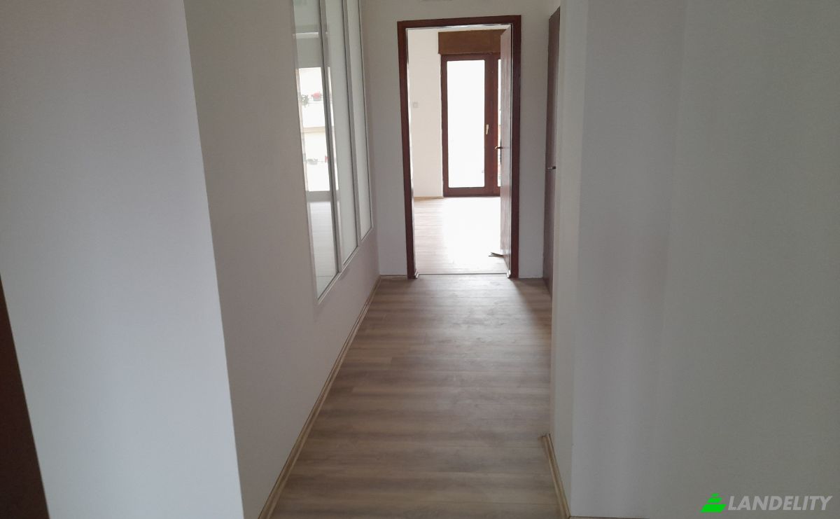 Single Family Home for Sale Juznomoravskih brigada, Leskovac 16000, Leskovac, Jablanica District, Serbia. Photo 11