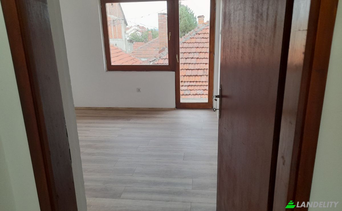 Single Family Home for Sale Juznomoravskih brigada, Leskovac 16000, Leskovac, Jablanica District, Serbia. Photo 5
