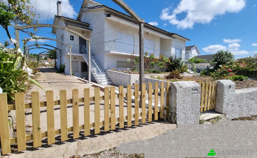 Single Family Home for Sale do Pereiro, Pataias, Alcobaca, Leiria District, Portugal. Photo 1