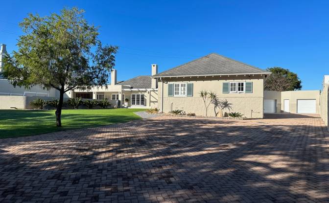Single Family Home for Sale - Gqeberha, South Africa