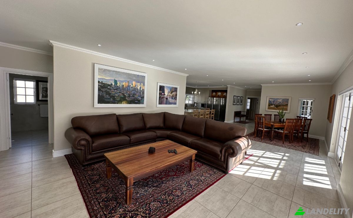 Single Family Home for Sale Wares Rd, Mill Park, Gqeberha, Nelson Mandela Bay Metropolitan Municipality, Eastern Cape, South Africa. Photo 4