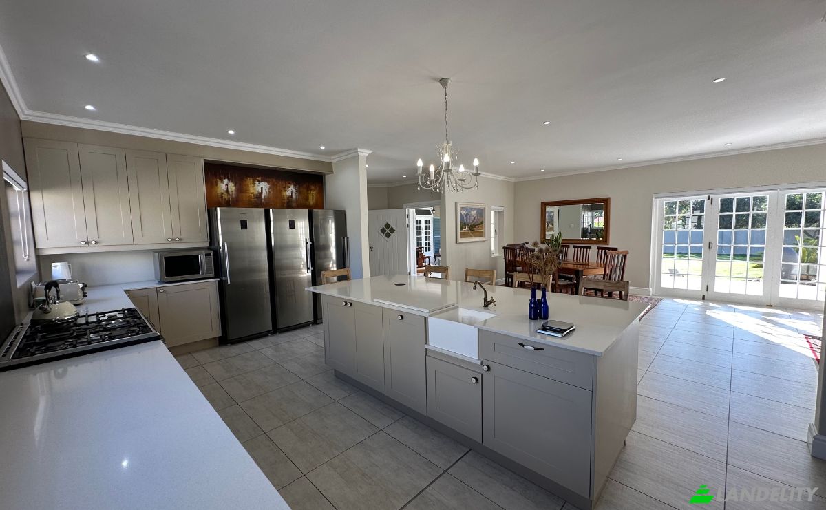 Single Family Home for Sale Wares Rd, Mill Park, Gqeberha, Nelson Mandela Bay Metropolitan Municipality, Eastern Cape, South Africa. Photo 5