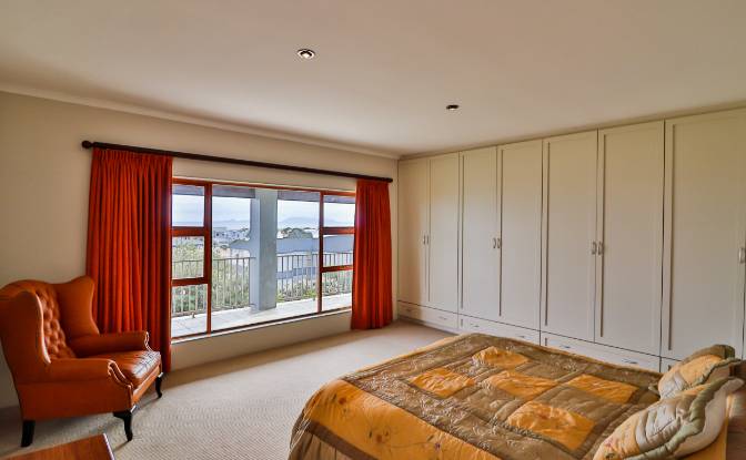 Single Family Home for Sale South Rd, Pringle Bay. Photo#11