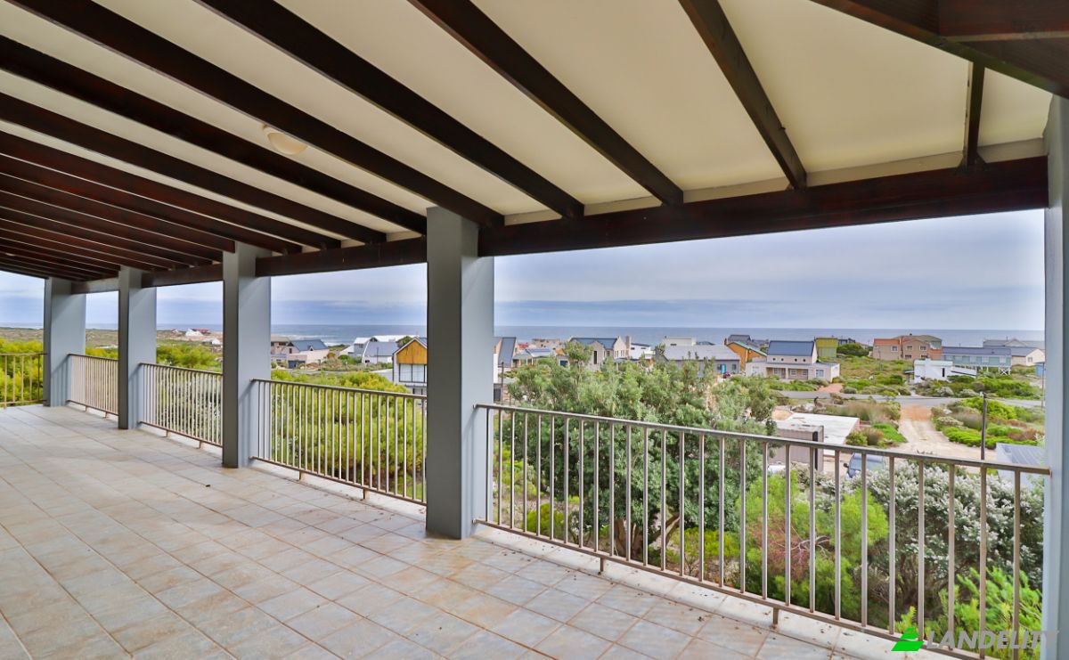 Single Family Home for Sale South Rd, Pringle Bay, Overberg District Municipality, Western Cape, South Africa. Photo 16