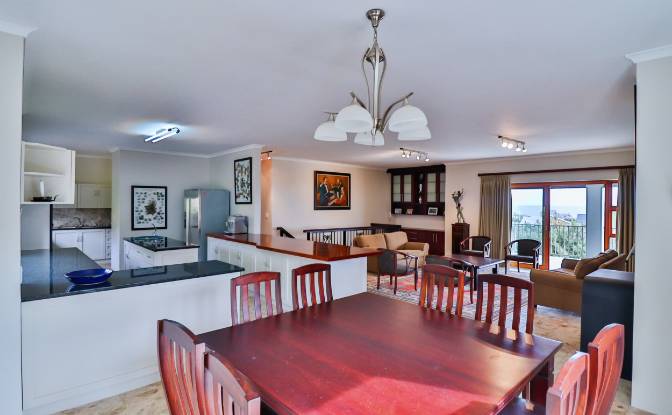 Single Family Home for Sale South Rd, Pringle Bay. Photo#4