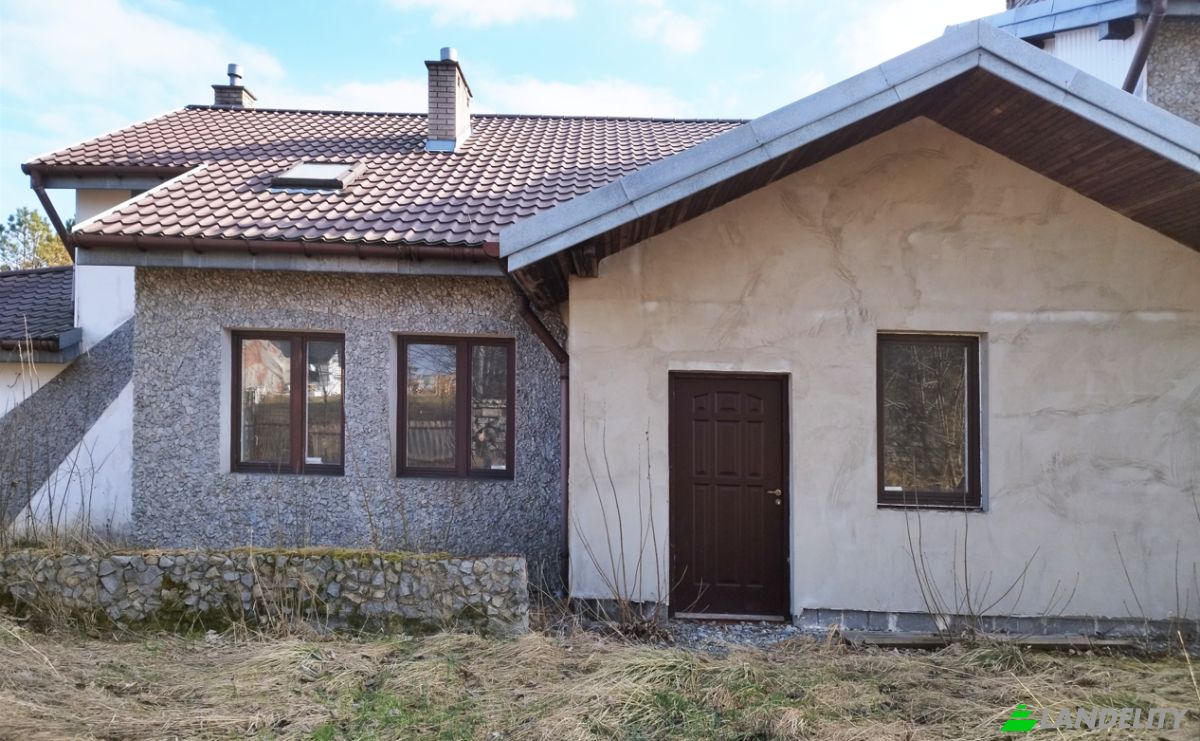 Single Family Home for Sale Krzyszkowice, Myslenice County, Lesser Poland Voivodeship, Poland. Photo 4