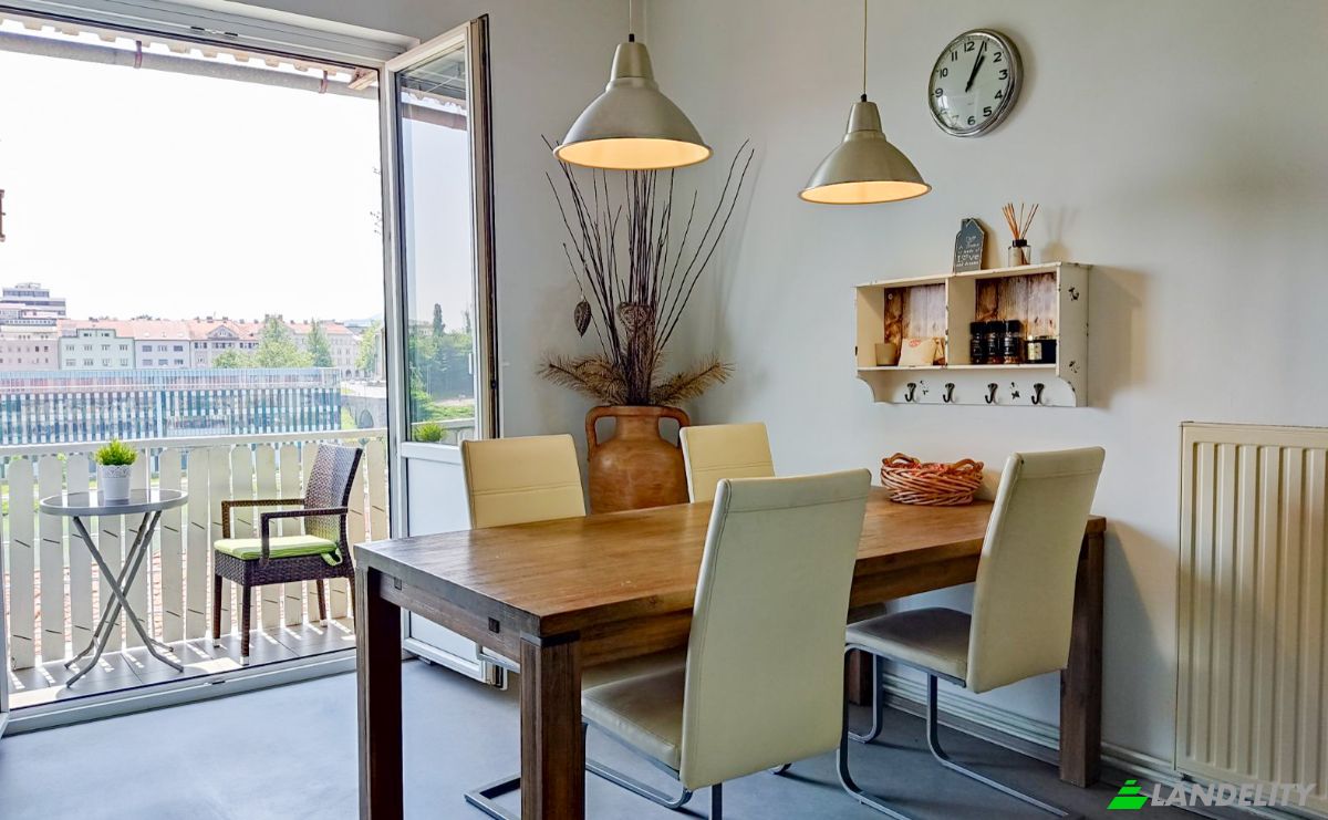 Apartment for Sale Glavni trg, Maribor, Administrative unit Maribor, Slovenia. Photo 6