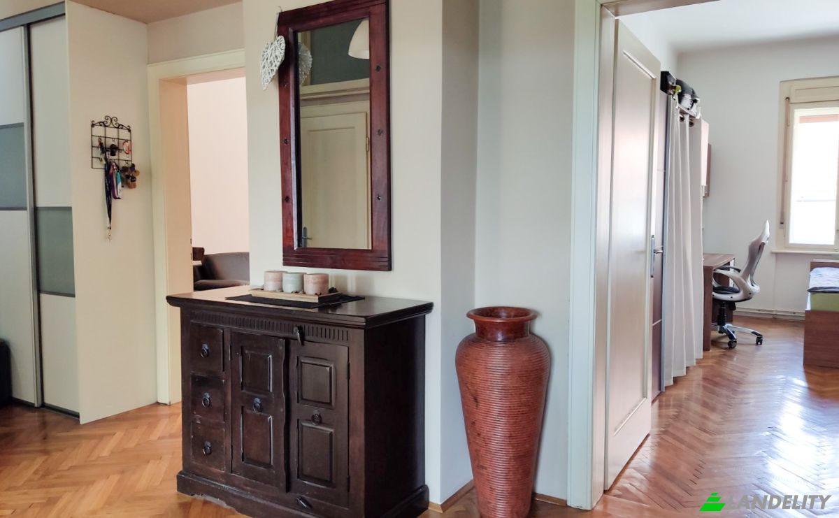 Apartment for Sale Glavni trg, Maribor, Administrative unit Maribor, Slovenia. Photo 15