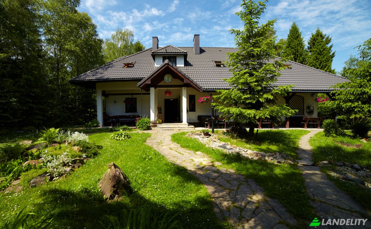 Casa de una sola familia en venta Czarna Gorna, Rabe, Bieszczady County, Podkarpackie Voivodeship, Poland. Foto 1