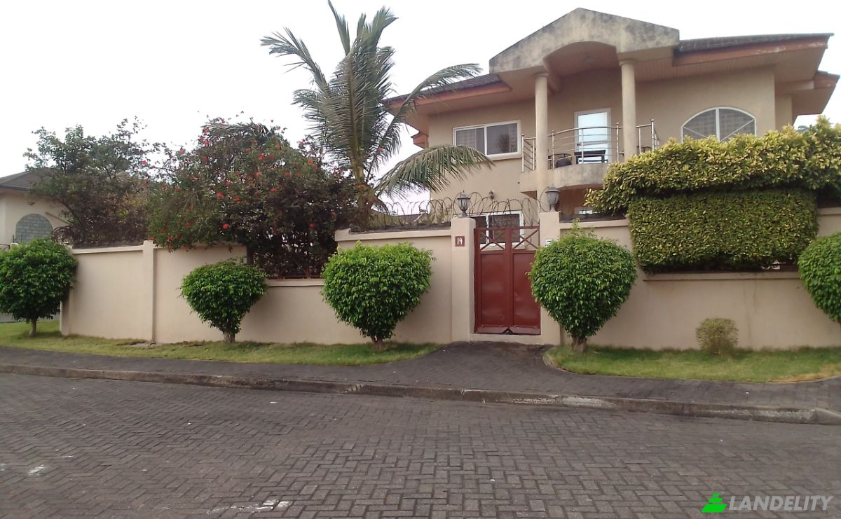 Single Family Home for Sale Goderich Road, Freetown, Funkia, Western Area Urban, Western Area, Sierra Leone. Photo 3