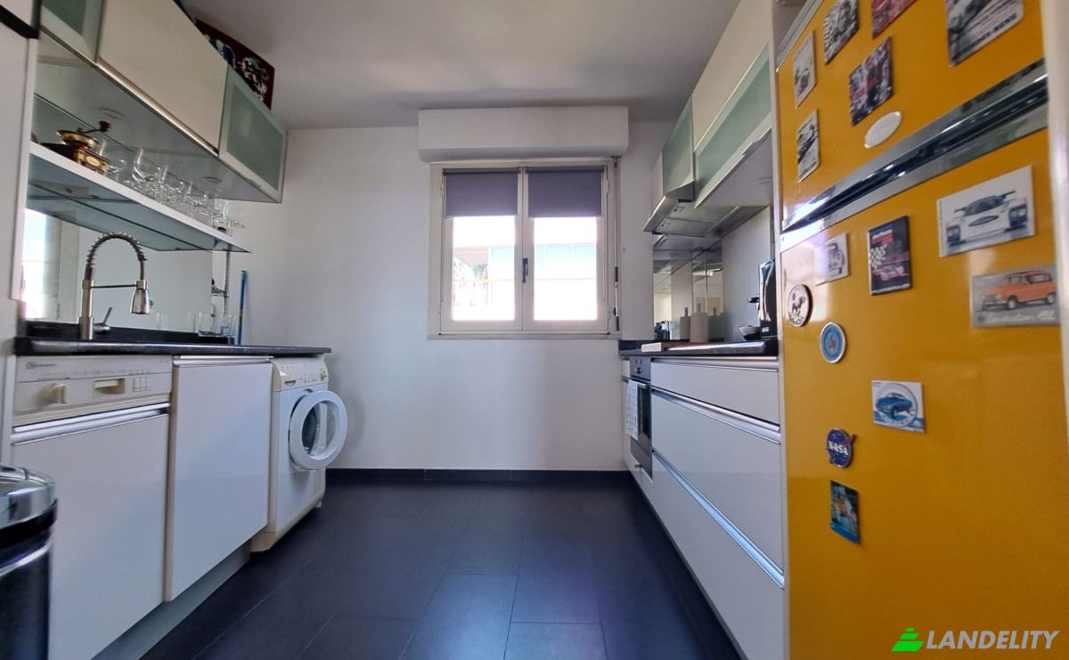 Apartment for Sale bis Rte des Breguieres, 06110 Le Cannet, Le Cannet, Alpes-Maritimes, Provence-Alpes-Cote dAzur, France. Photo 7