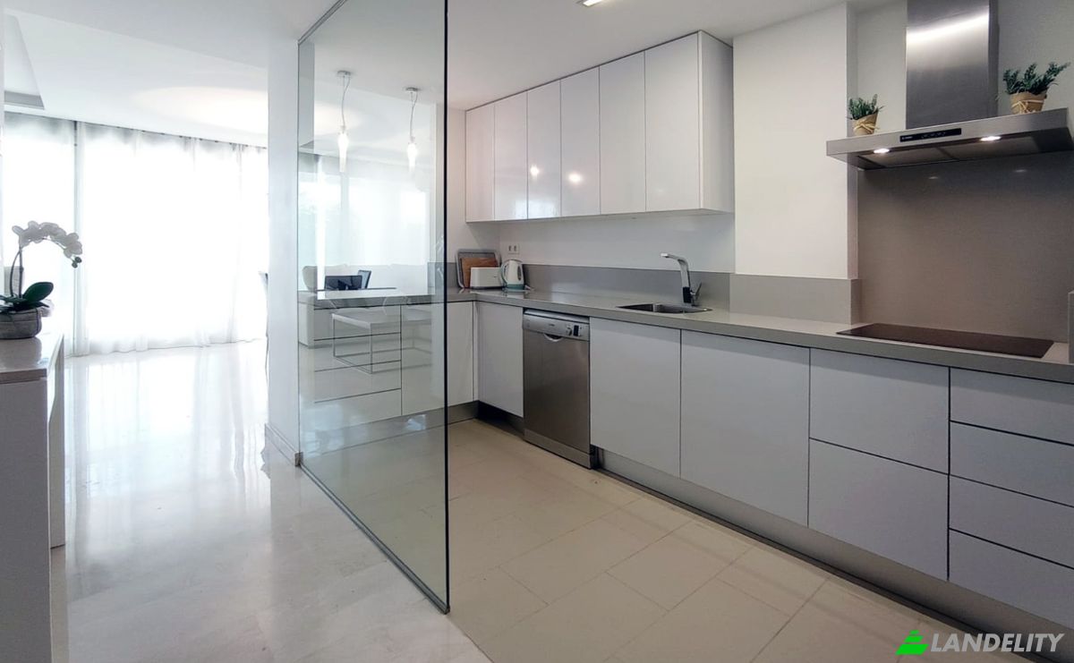 Apartment for Sale Av Jaume I, Alacant, Alicante, Valencian Community, Spain. Photo 12