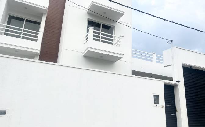 Single Family Home for Sale Sparkles Rd, Malabe. Photo#2 Single Family Home for Sale Sparkles Rd, Malabe. Photo#2