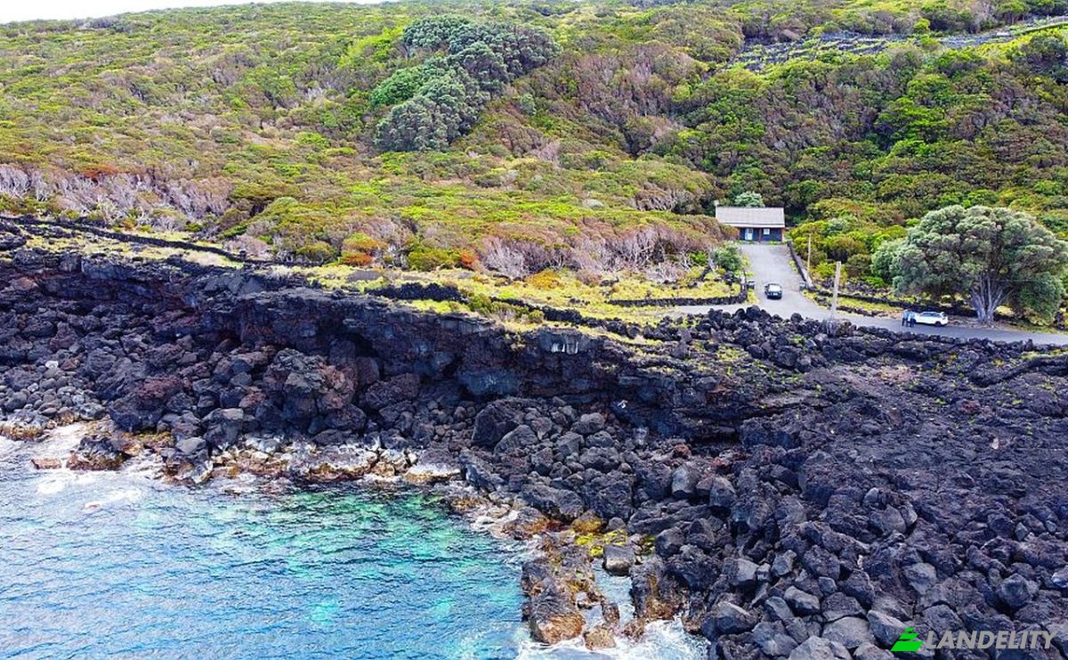 Land Lot for Sale Ribeirinha, Lajes do Pico, Azores, Portugal, Rua Do Passal. Photo 3