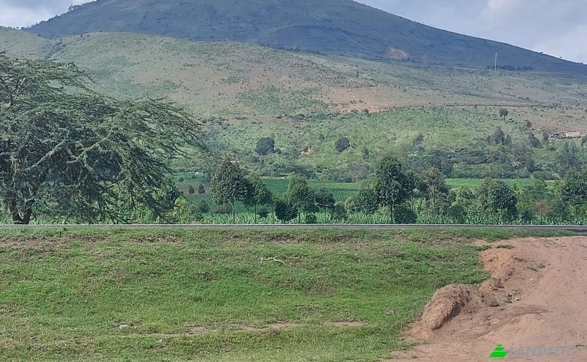 Land Lot for Sale Longonot, Naivasha, Nakuru County, Kenya. Photo 3
