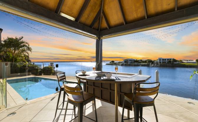 Casa de una sola familia en venta Seaside Dr. Foto#3