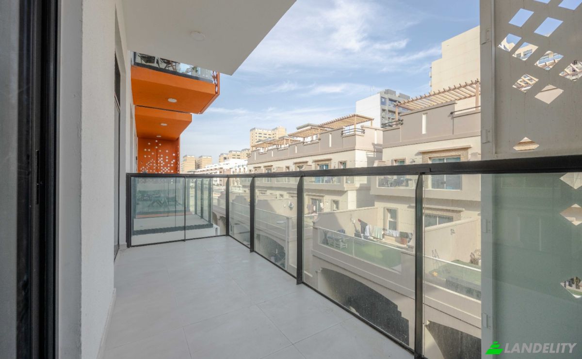 Apartment for Sale Dubai, Jumeirah Village, United Arab Emirates. Photo 2