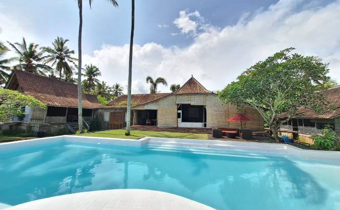 Casa de una sola familia en venta Antap. Foto#3