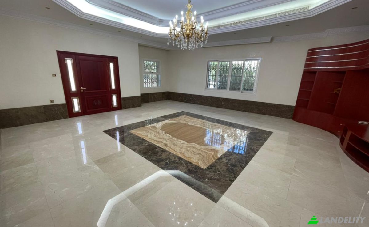 Single Family Home for Sale Emirates Hills, Dubai, United Arab Emirates. Photo 1