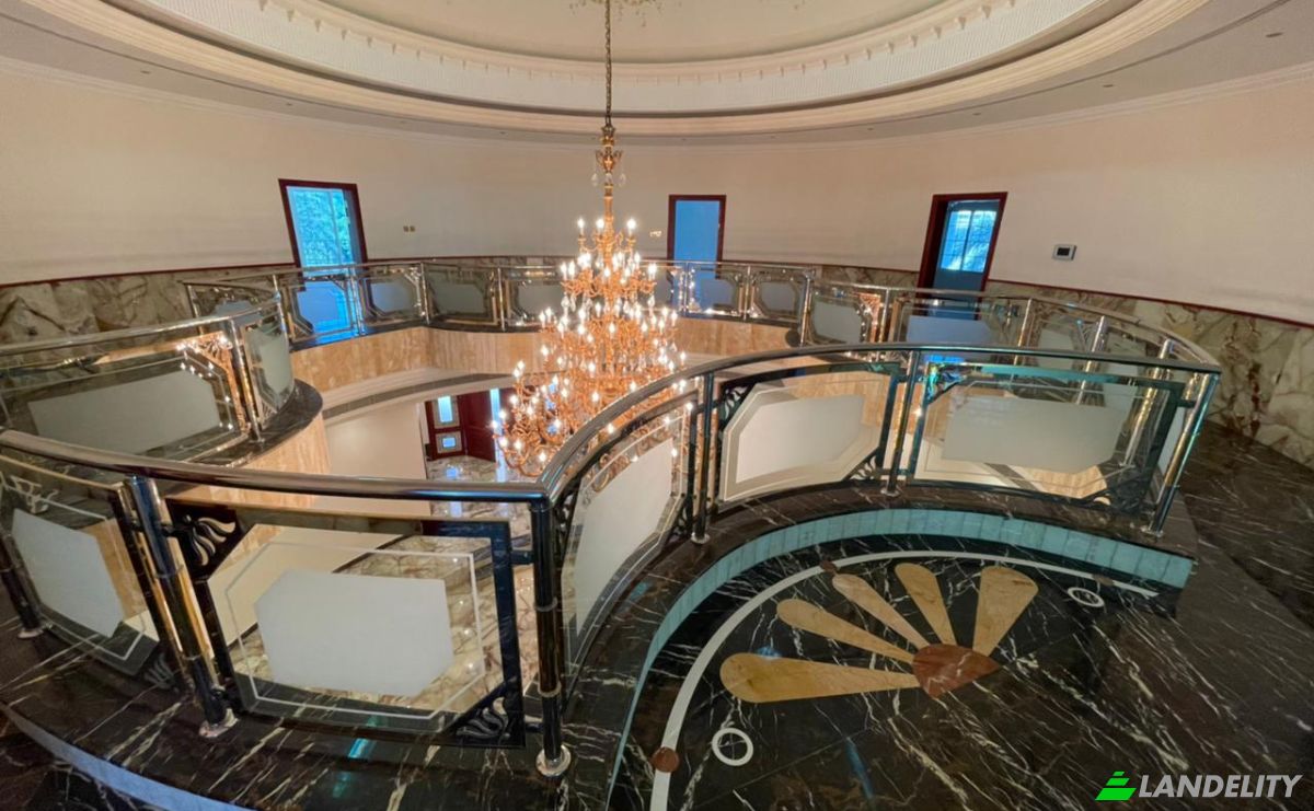 Single Family Home for Sale Emirates Hills, Dubai, United Arab Emirates. Photo 13
