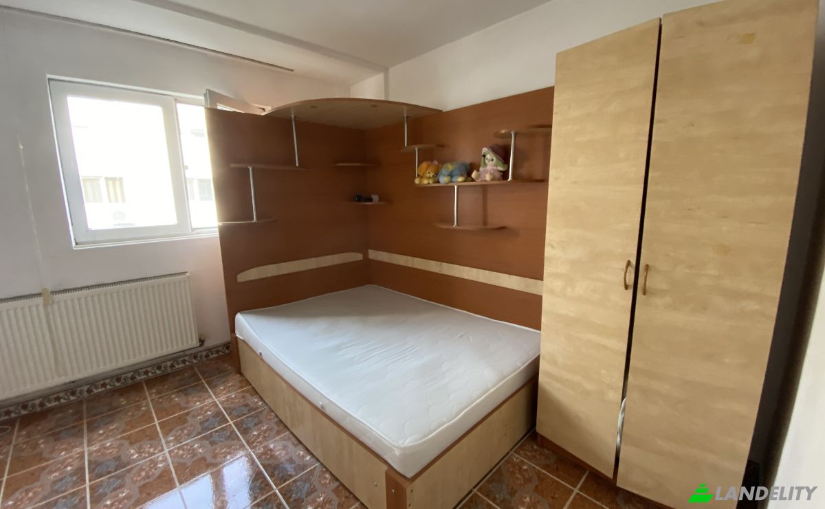 Apartment for Sale Strada Dinu Lipatti, Targoviste 137431, Targoviste, Dambovita, Romania. Photo 4