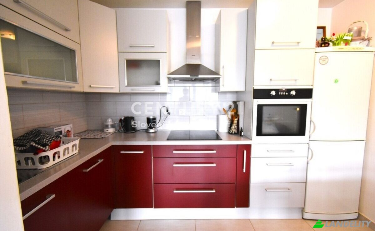 Apartment for Sale Goriska cesta, Velenje, City Municipality of Velenje, Slovenia. Photo 3