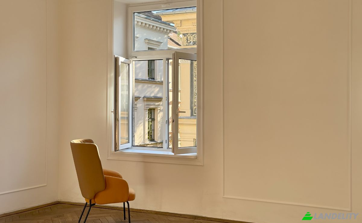 Apartment for Sale Studencka, Krakow, Lesser Poland Voivodeship, Poland. Photo 16