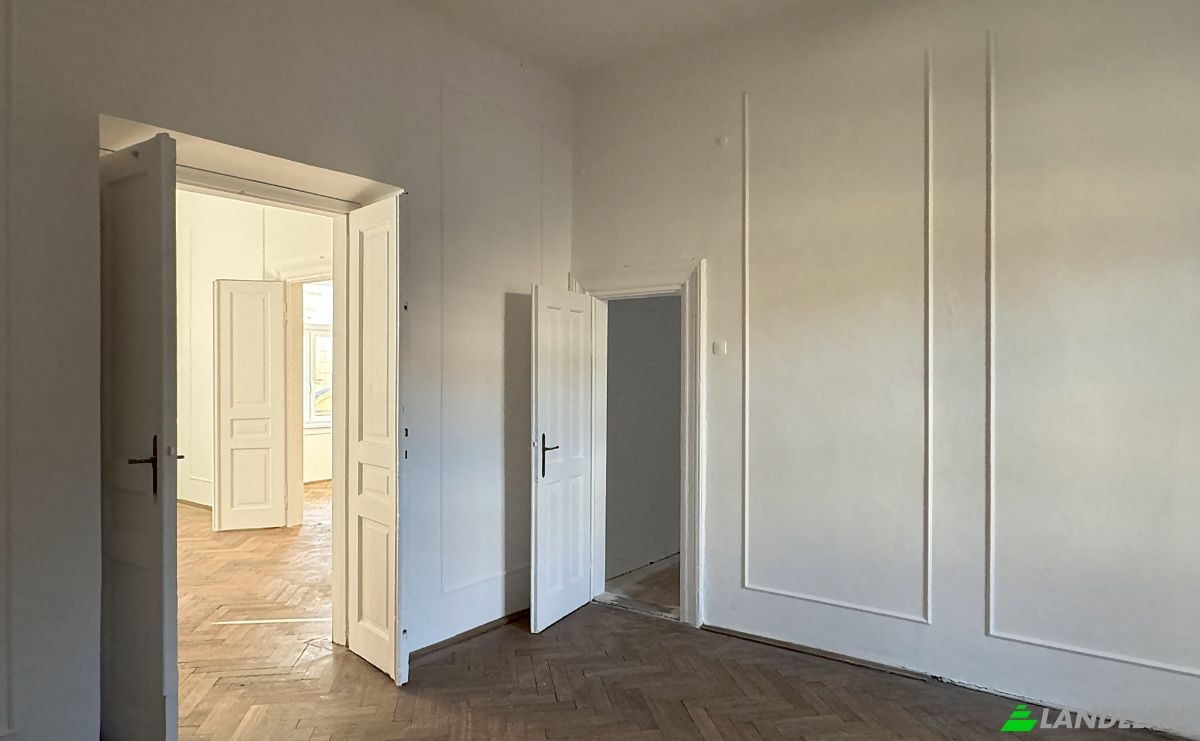 Apartment for Sale Studencka, Krakow, Lesser Poland Voivodeship, Poland. Photo 22
