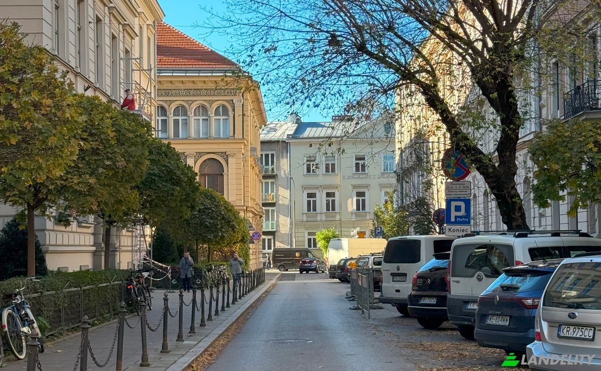 Apartment for Sale Studencka, Krakow, Lesser Poland Voivodeship, Poland. Photo 4