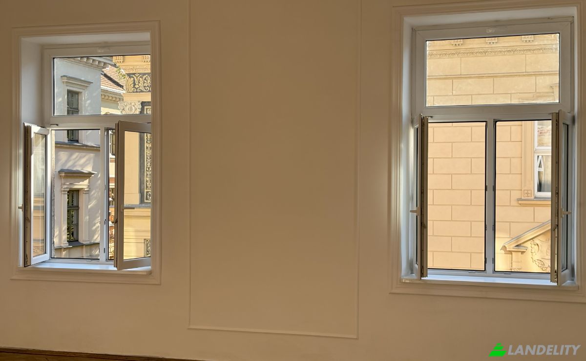 Apartment for Sale Studencka, Krakow, Lesser Poland Voivodeship, Poland. Photo 7