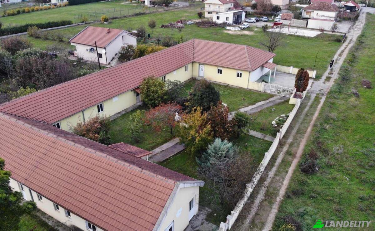 Bed and Breakfast for Sale Velje Brdo, Grbe, Grbe I, Danilovgrad Municipality, Montenegro. Photo 2