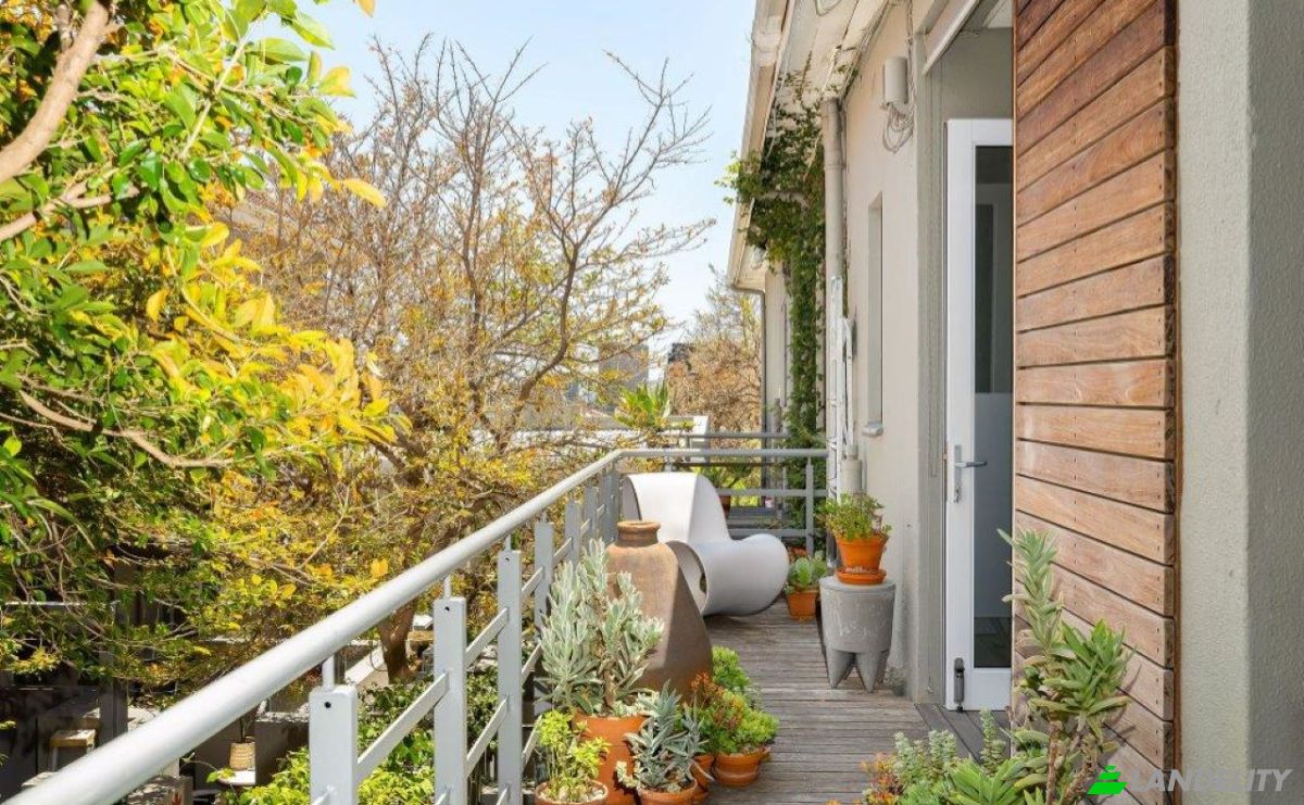 Apartment for Sale Buitenkant St, Vredehoek, Cape Town, City of Cape Town Metropolitan Municipality, Western Cape, South Africa. Photo 3