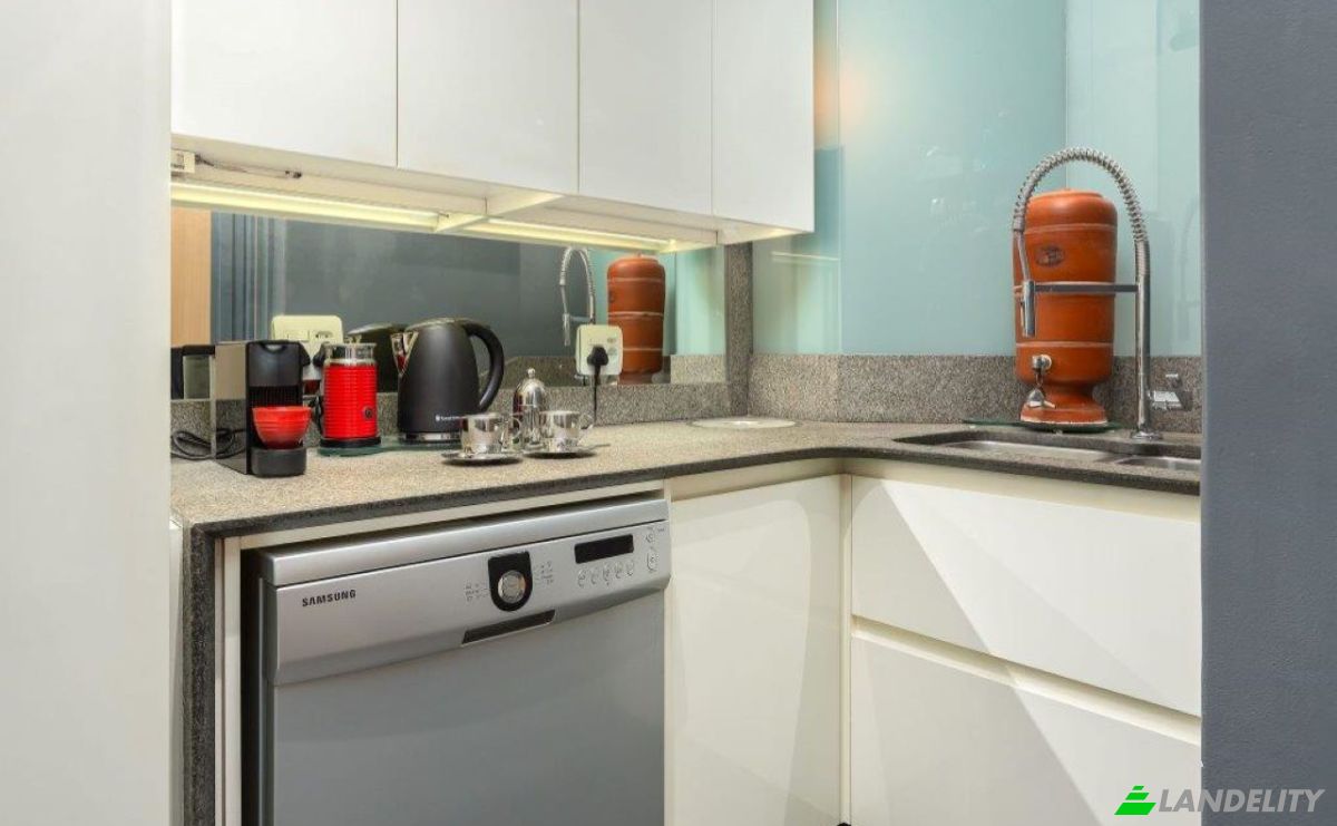 Apartment for Sale Buitenkant St, Vredehoek, Cape Town, City of Cape Town Metropolitan Municipality, Western Cape, South Africa. Photo 14
