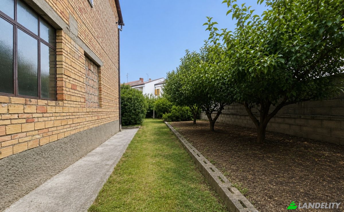 Single Family Home for Sale V Grasceta, 66050 San Salvo CH, San Salvo, Province of Chieti, Abruzzo, Italy. Photo 14