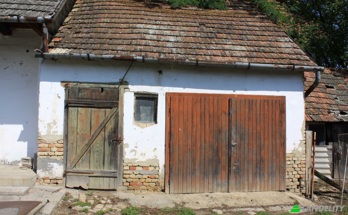 Single Family Home for Sale Lajoskomarom, Enying District, Fejer, Hungary, Rakoczi u. Photo 8
