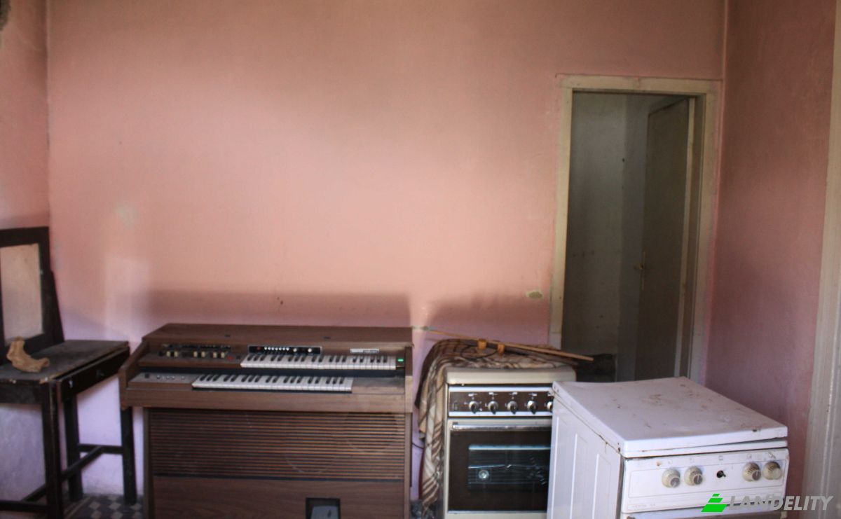 Single Family Home for Sale Lajoskomarom, Enying District, Fejer, Hungary, Rakoczi u. Photo 4