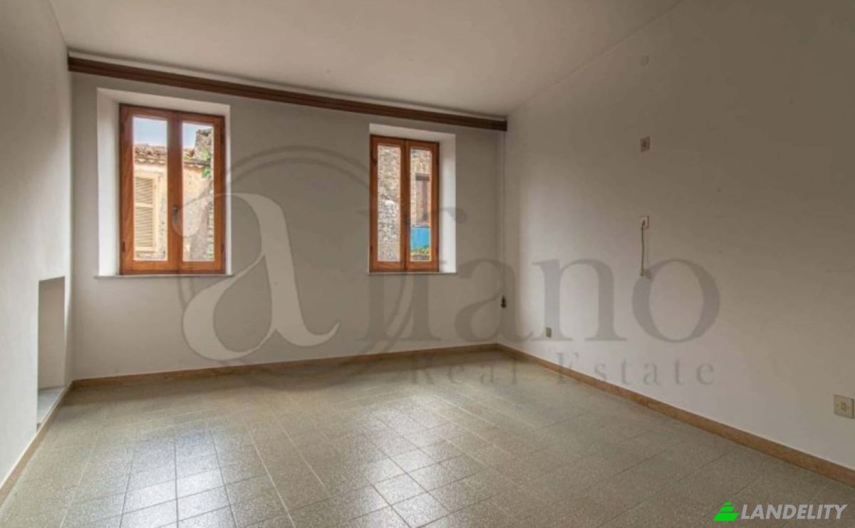 Apartment for Sale Via S Giovanni, 04015 Priverno LT, Priverno, Province of Latina, Lazio, Italy. Photo 17