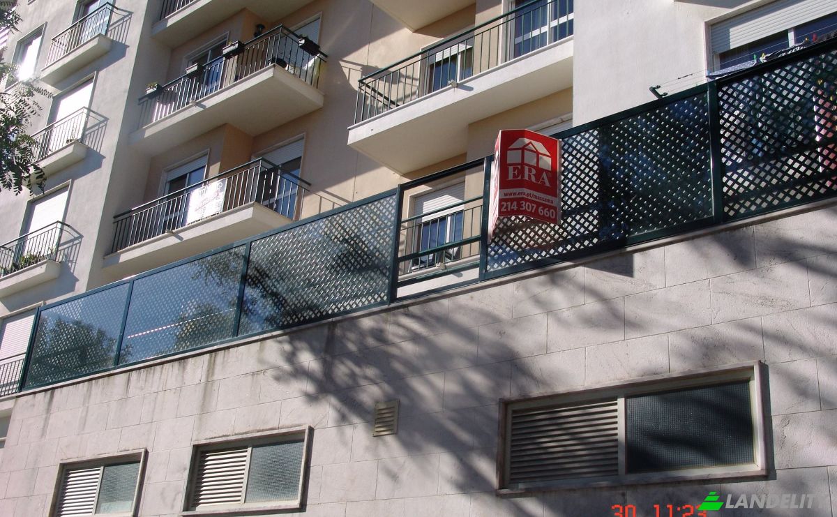 Apartment for Sale R Dr Francisco Ribeiro Spinola, Queluz, Sintra, Lisbon, Portugal. Photo 2
