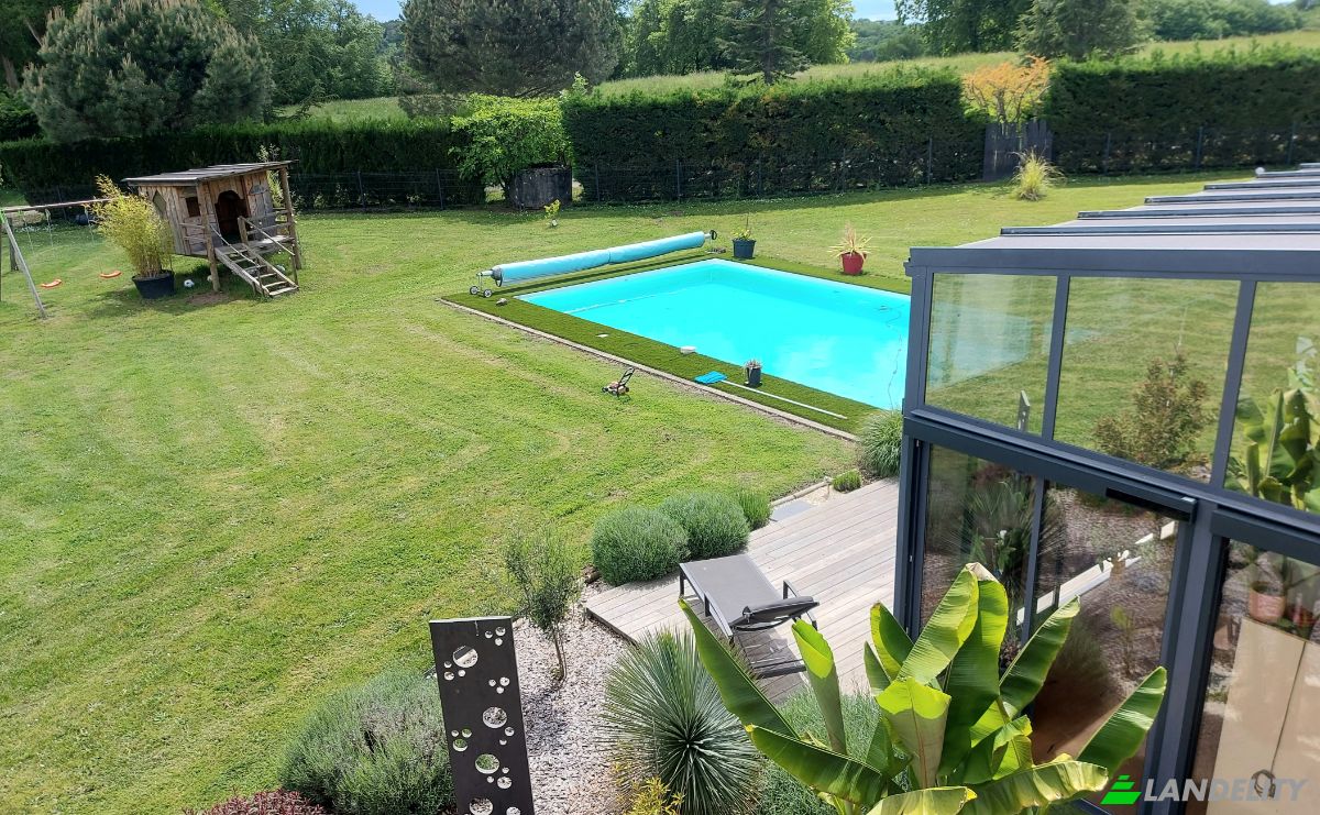 Villa for Sale La Borde, 33430 Cazats, Cazats, Gironde, Nouvelle-Aquitaine, France. Photo 3